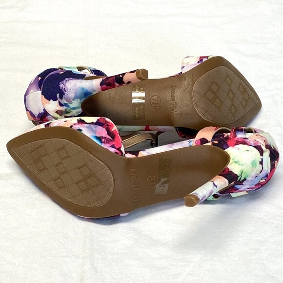 Dream Pairs Oppointed 7.5 Floral T-Strap Closed Toe Stiletto Heel Dress Pumps - Picture 10 of 12